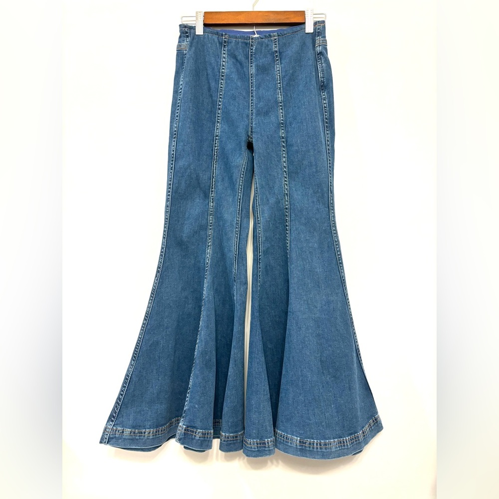 FREE PEOPLE We the Free Cha Cha Ultra Flare Pull On Stretch Jeans Womens size 25